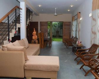 Kelaniya Heritage - Gampaha - Living room