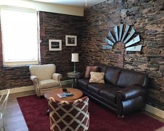 Apartment near Yosemite - Jamestown - Wohnzimmer