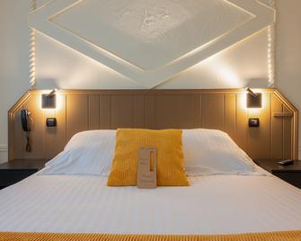 Logis Hôtel Rêve de Sable - רויאן - חדר שינה