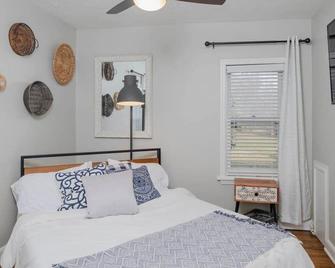 The White Castle - King Bed plus Office - Appleton - Bedroom