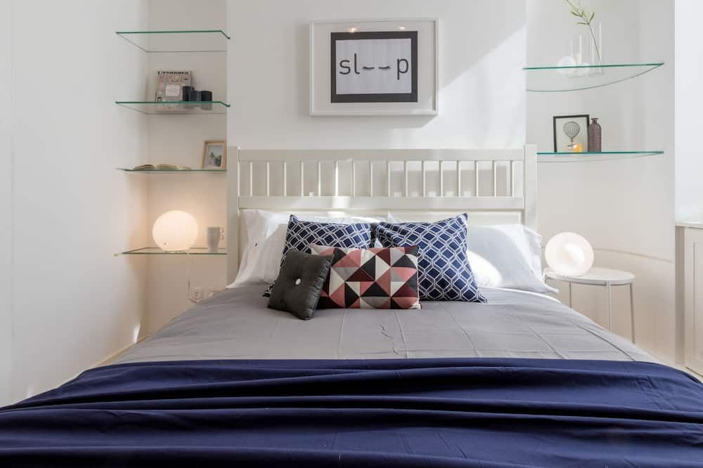 جويفي لافيلي فلات فور 5 كلوس تو سفورزيسكو كاسل - ميلان - غرفة نوم