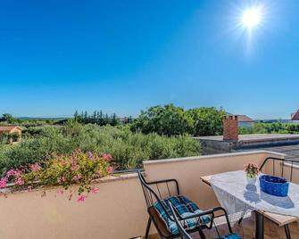 Emila's apartments - Nin - Balkon