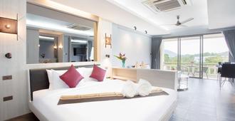 Green Forest Resort - Kathu - Bedroom