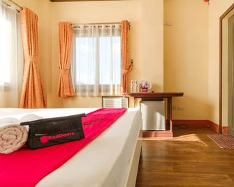 RedDoorz Plus @ Seaborne Hotel Subic Zambales - Subic