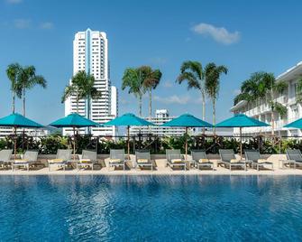 普吉島 M 社會飯店 - 芭東海灘 - 游泳池