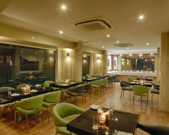 Hotel Arif Castles - Lucknow - Restaurante