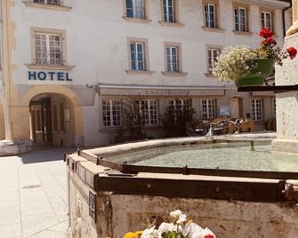 Swiss Hotel La Couronne - Avenches