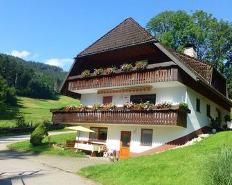 Hugenhof - Kirchzarten - Gebäude