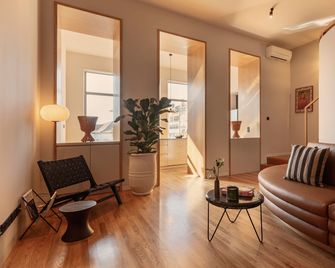 Vandoma Serviced Apartments - Porto - Living room