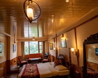 Hotel Himalaya - Nainital - Bedroom