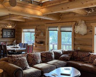 Lost Bear Ranch - McAllister - Sala de estar