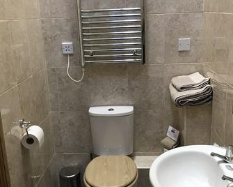 Lovely 1-bed Cottage in Nuneaton - Nuneaton - Bathroom