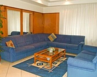 Verdi - Fiuggi - Salon