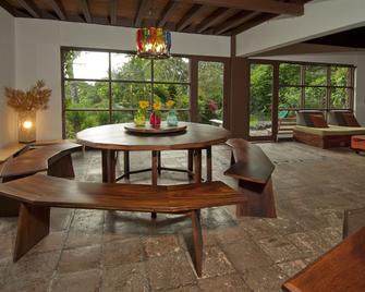 Casa Guarumo. The cloud forest magical villa. - 蒙特沃德 - 餐廳