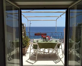 Centrocitta Beach - Roccalumera - Balkon