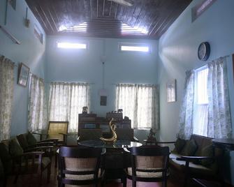 Fenn Hall - Kottayam - Lounge