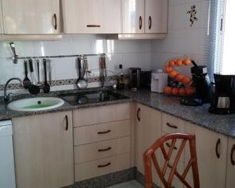 Casa Cielo Azul : the best location in the naturist zone of Vera Playa! - Vera - Keuken