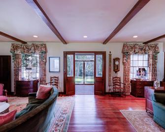 Bayou Liberty Waterfront Estate - Slidell - Sala de estar