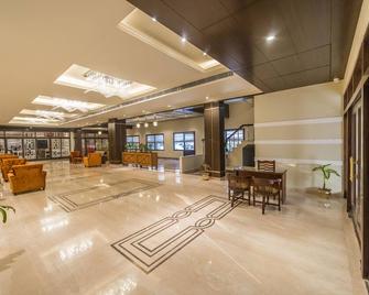 Diamond Hotel - Benarés - Lobby