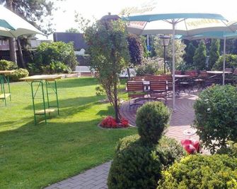 Hotel Am Wintergarten - Bocholt - Patio
