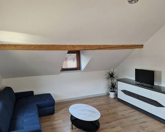 Appartement F2 à 1mn du lac - Publier - Living room