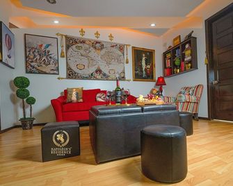 Napoleon's Residence - McAllen - Living room