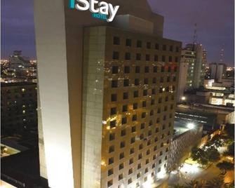 iStay Hotel Monterrey Histórico - Monterrey - Edificio