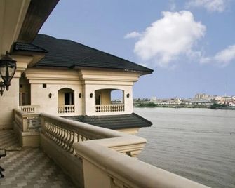 Westfoster Harbour - Lagos - Balcón