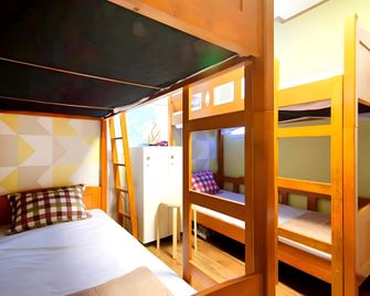Cube Guesthouse - Seoul - Bedroom