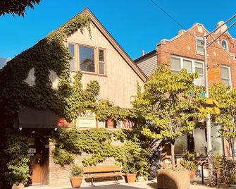 Ray's Bucktown Bed And Breakfast - Chicago