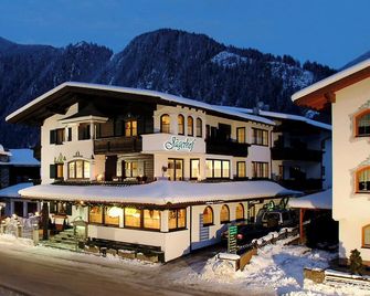 Hotel Jägerhof Mayrhofen - Майргофен - Будівля