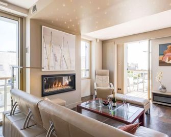 Apartment Les Néréïdes by Interhome - Quiberon - Wohnzimmer