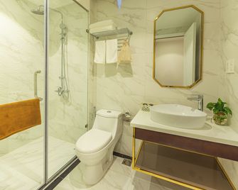 Simmi 6 Hotel & Apartment - Ho Chi Minh City - Bathroom