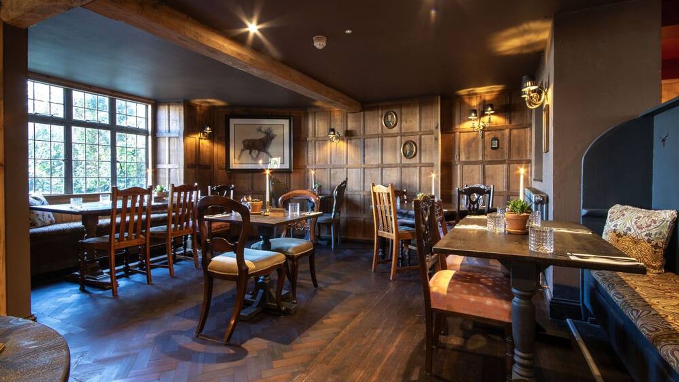 The White Hart, Wroughton