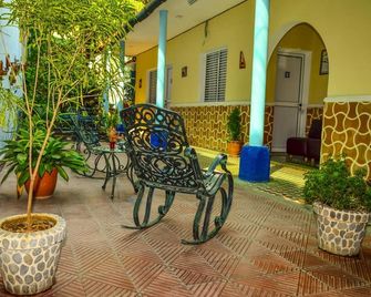 Hostal San Fernando - Cienfuegos - Patio