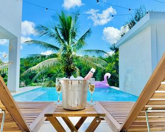 Romantica Casa de Campo con Piscina Privada - Cidra - Piscina