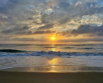 Beach Getaway Apartment - Kill Devil Hills - Beach