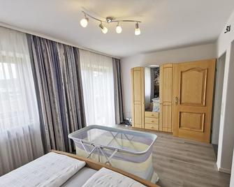 Urbanhof - Gstadt am Chiemsee - Schlafzimmer