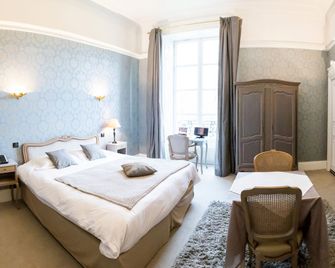 Chateau de Bellefontaine - באיואו - חדר שינה