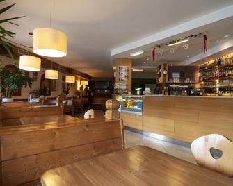 Albergo Antelao - San Vito Di Cadore - Бар