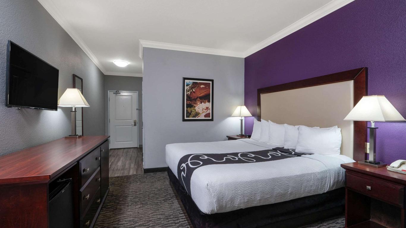 La Quinta Inn & Suites by Wyndham Loveland/Estes Park