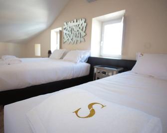 Sui7es Guest House Cascais - Cascais - Phòng ngủ