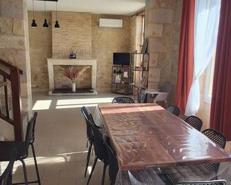 Pierres d'Estuaire - Bégadan - Comedor