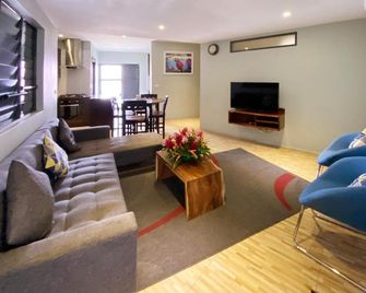 Greystone Apartments - Nadi - Living room