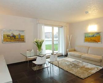 Dante Residence Apartment 1 - Mantua - Living room