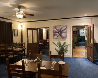 The Leaking Well Dunhampton - Stourport-on-Severn - Restaurant