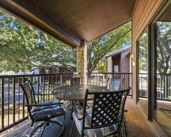 Comal River Getaway at the Fluss Haus B204 - New Braunfels - Balkon