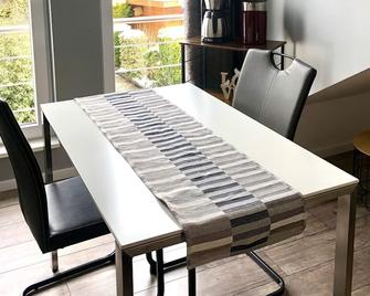 50m² 2 room apartment on the city limits of Hamburg and twenty minutes to the Baltic Sea - Ahrensburg - Essbereich