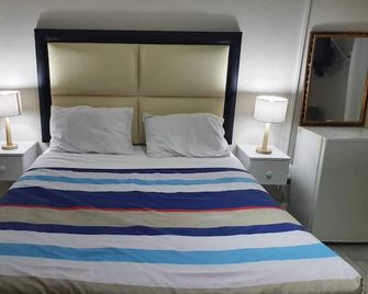 The monument guesthouse - Porto Elizabeth - Quarto