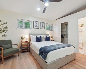 Oasis In Atl- 3br/2ba Lux Serene Bungalow W/ Gorgeous Private Backyard And Pool - Atlanta - Chambre